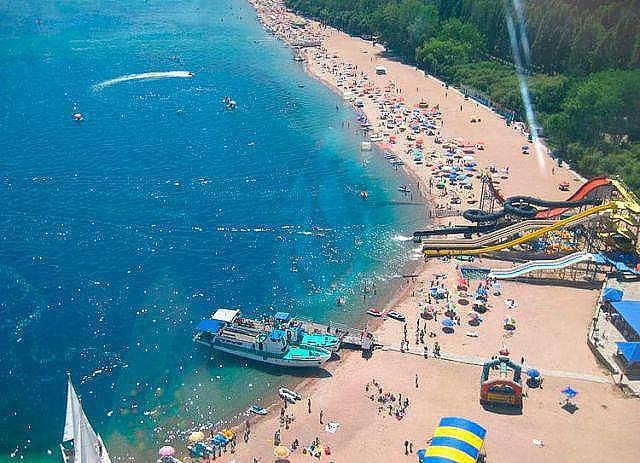 Гостевой дом  Парус Бостери Экстерьер фото